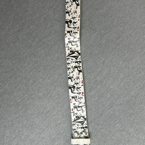 Vintage Volcom leather belt size 34-38 - Picture 7 of 17